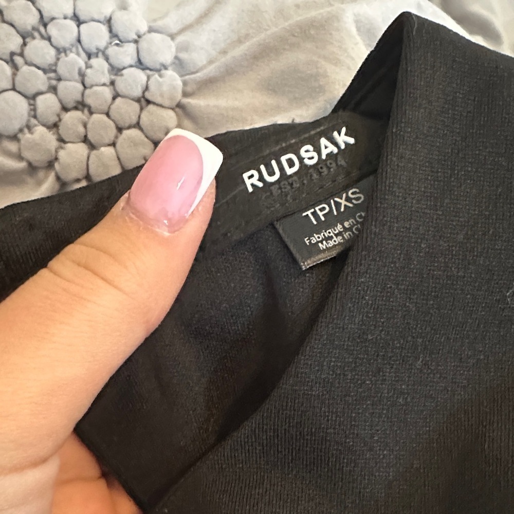 Rudask Sleeveless Dress - Picture 2 of 3